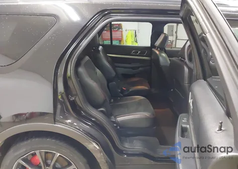 2018 Ford Explorer Xlt z USA, uszkodzony, nr VIN 1FM5K8D8XJGA40881